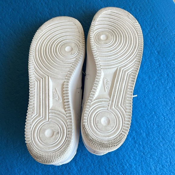 Nike Air Force Ones - Picture 4 of 5